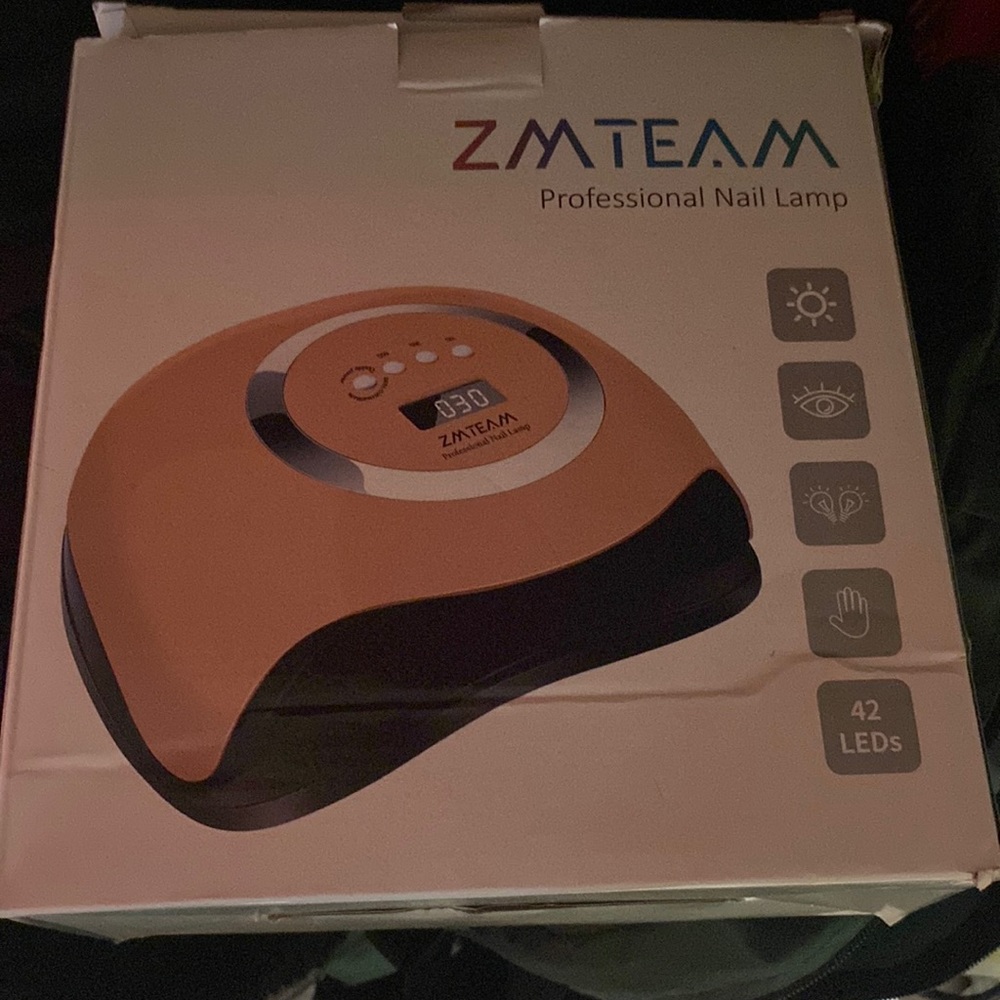 Professional nail lamp